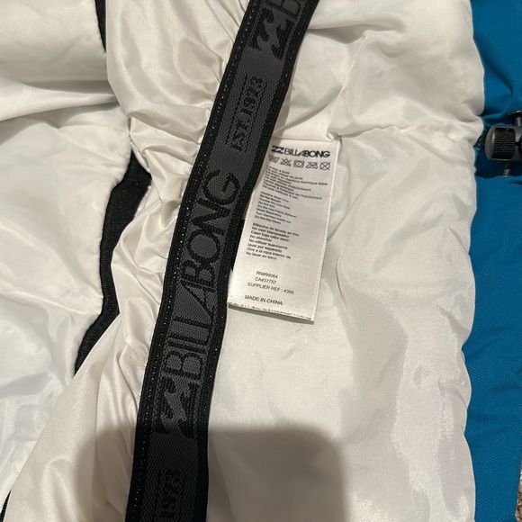 Billabong jacket - Picture 8 of 10